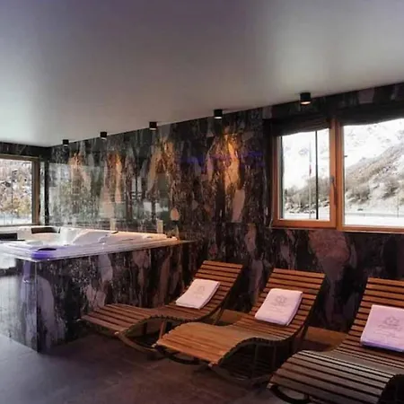 Cozy Mountain With View Villa