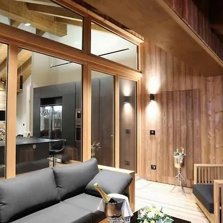 Cozy Mountain With View Villa